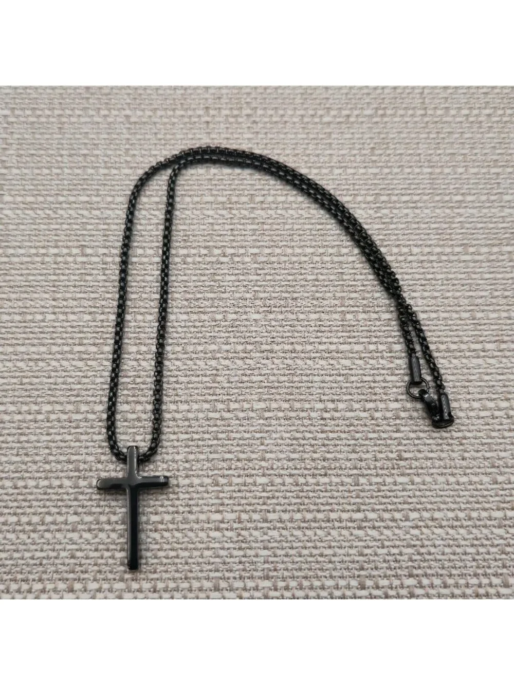 17 Inch Stainless Steel Crucifix Pendant Chain Necklace A8088